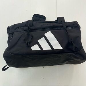 Adidas duffel bag, black, medium size gym bag